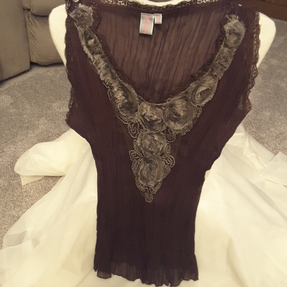 PRETTY ANGEL women's silk blouse, sleeveless, accordion style pleats siz…